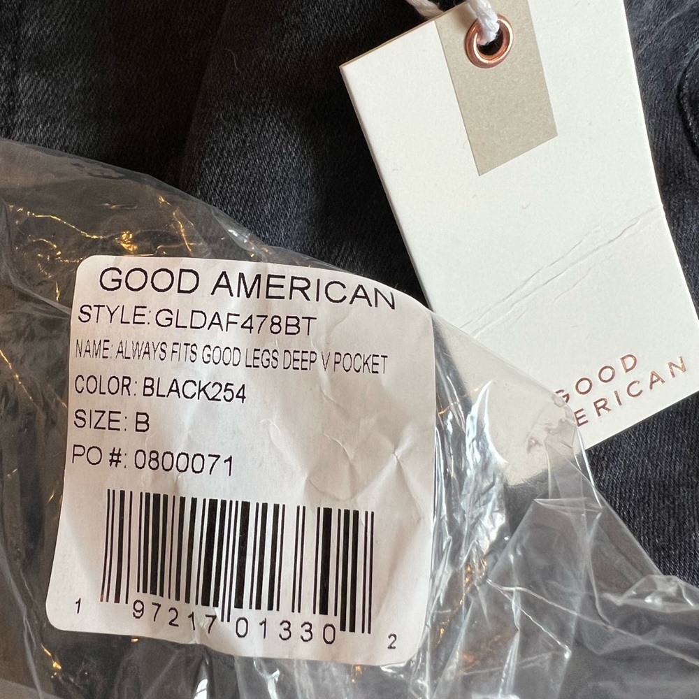 Good American - Always Fits Good Legs Skinny Jeans - Picture 9 of 11